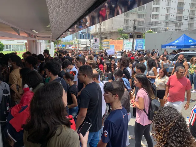 Estudantes maranhenses no primeiro dia do Enem 2022. (Foto: Reprodução/Paulo Soares)