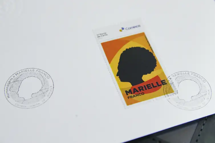 Selo postal em homenagem a Marielle Franco. (Foto: Marcelo Camargo/Agência Brasil)